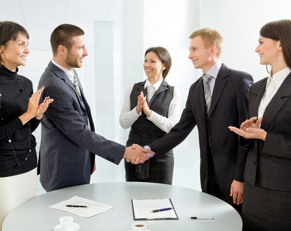 Mastering Professional Interactions: The Importance of Business Etiquette Classes